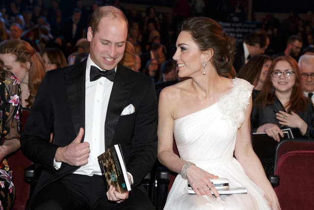 the-princess-of-wales-dons-sleek-opera-gloves-to-add-royal-elegance-to-the-baftas