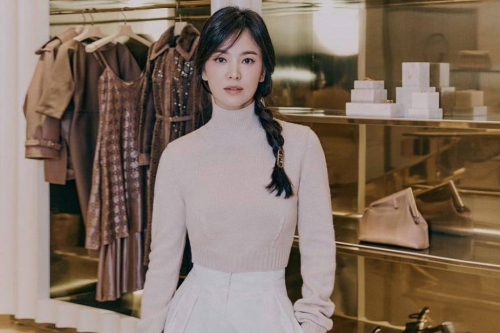 song-hye-kyo’s-luxury-wardrobe-staples