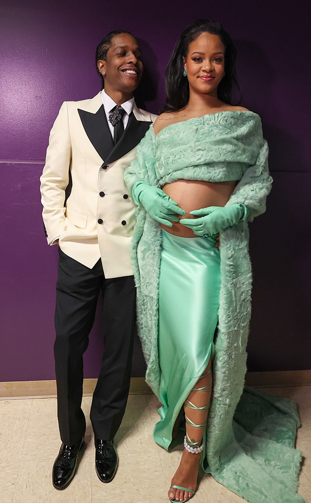 rihanna’s-third-outfit-change-at-the-oscars-demonstrated-how-stylish-she-is-when-pregnant