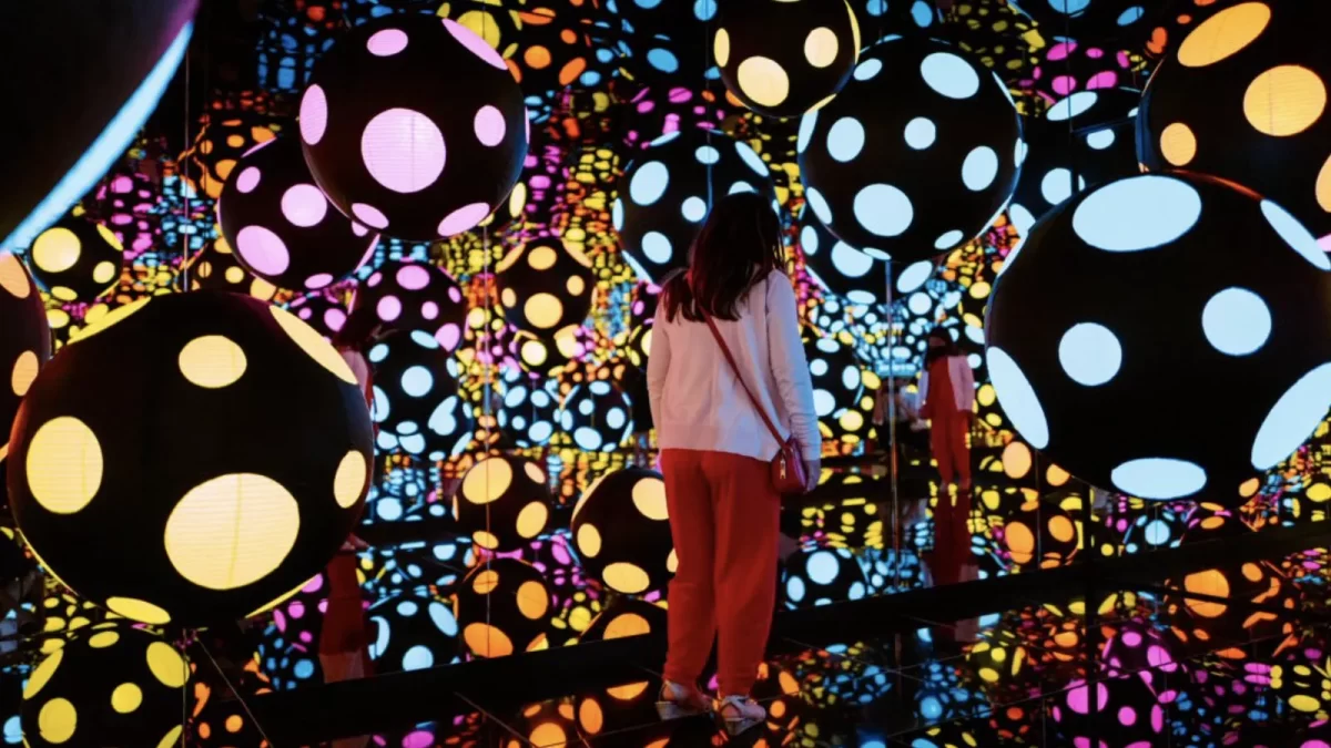 the-kusama-display-at-hirshhorn-continued-into-the-summer