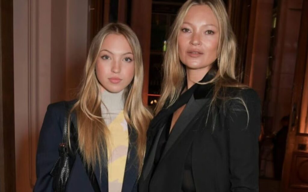 7-of-lila-and-kate-moss’-best-twinning-mother-daughter-fashion-looks