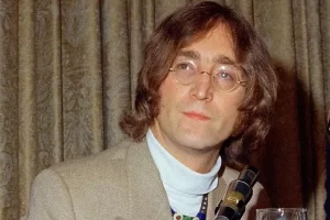 who-was-john-lennon’s-murderer?-mark-may-not-have-been-there.-jonathan-chapman