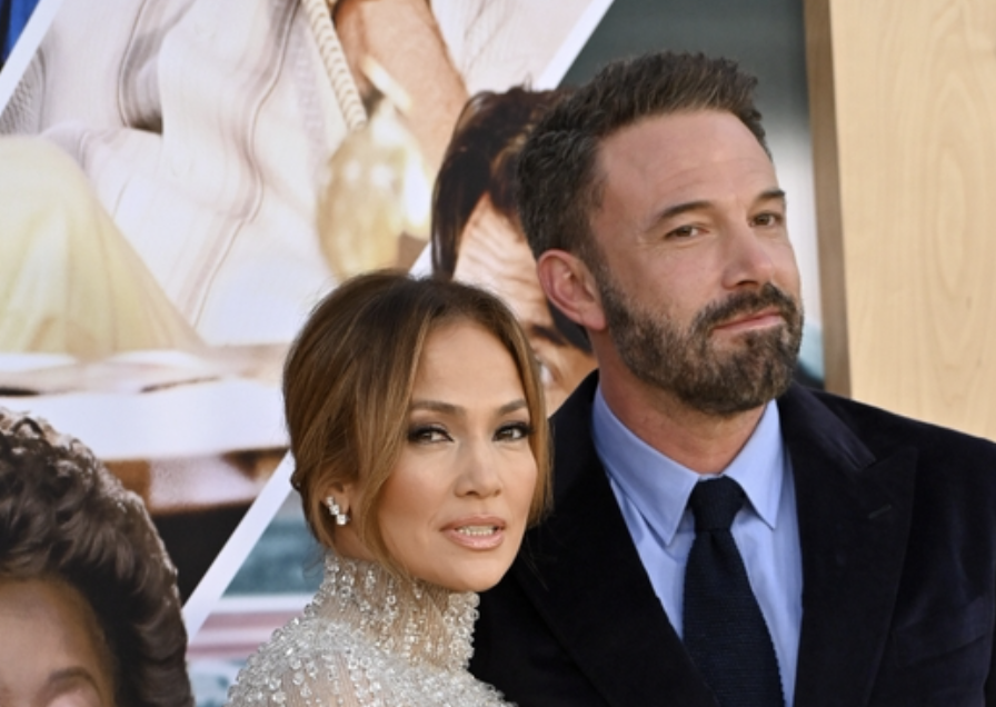 after-all-the-rumors,-ben-affleck-makes-tragic-decision-while-jennifer-lopez-is-on-solo-holiday