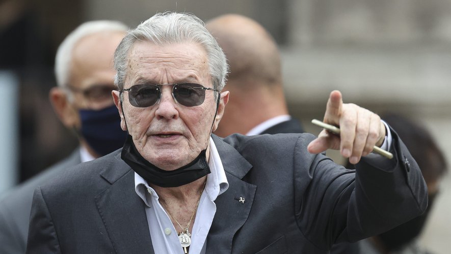 Ses enfants l'ont annoncé ce dimanche : Alain Delon est décédé -  lindependant.fr