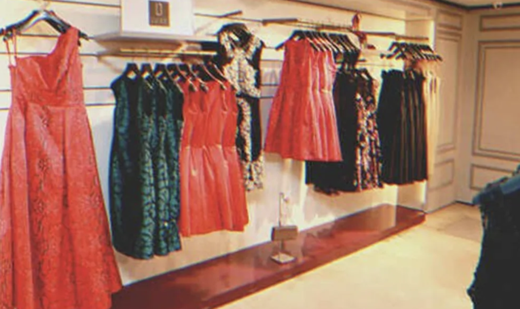 saleslady-kicks-poor-old-woman-out-of-luxury-store,-cop-brings-her-back-later-–-story-of-the-day