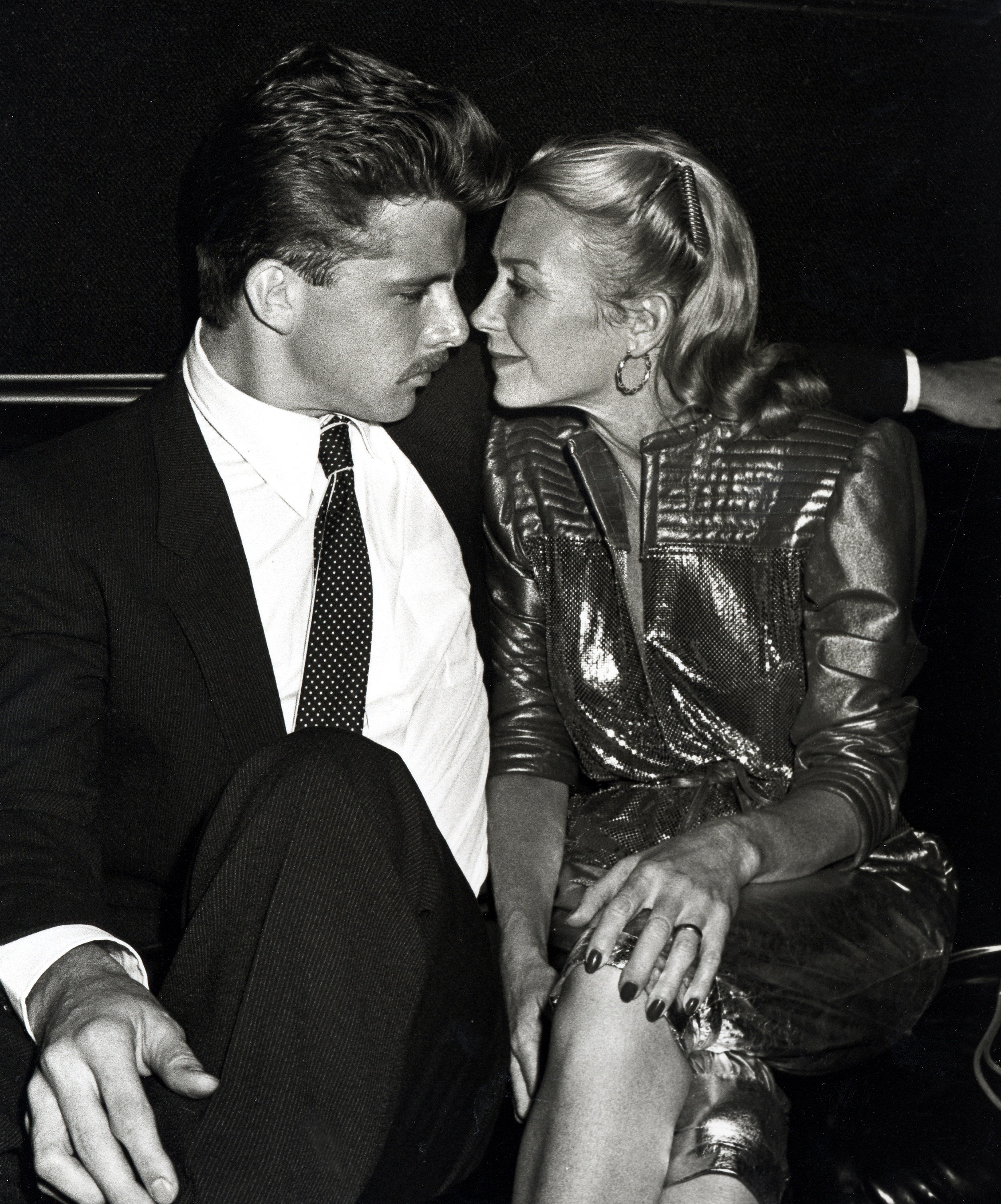 Maxwell Caulfield and Julie Mills at the New York premiere of "Grease II," 1982 | Source: Getty Images