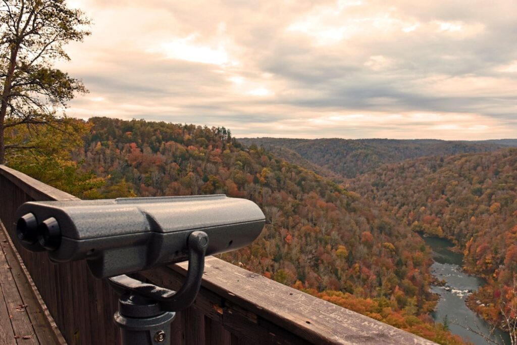 ‘senseless-vandalism’-destroys-viewfinder-for-colorblind-at-big-south-fork