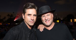 dave-coulier-defends-john-stamos-amid-‘distasteful’-bald-cap-picture