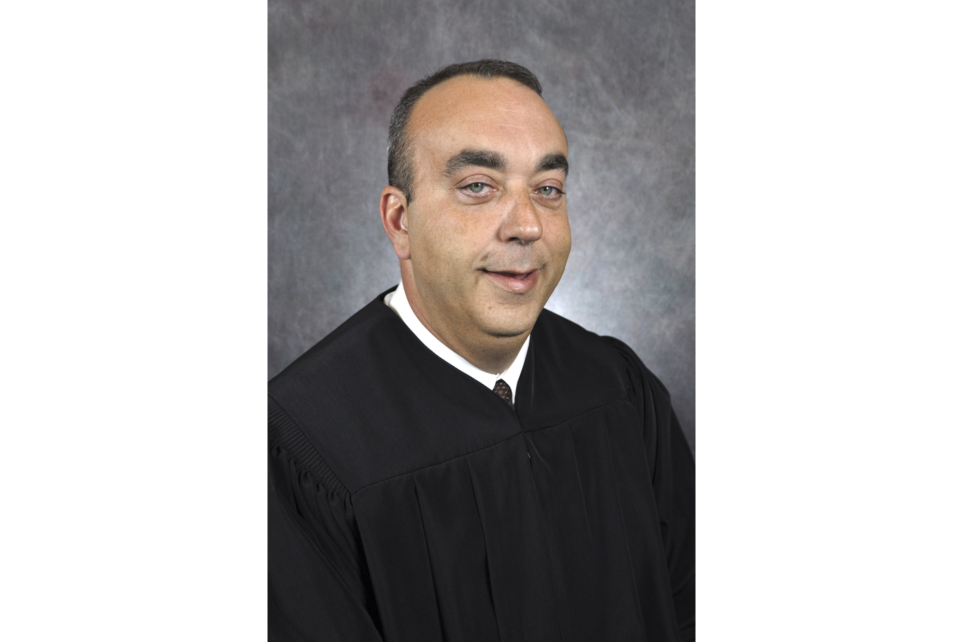 Judge shot dead in court