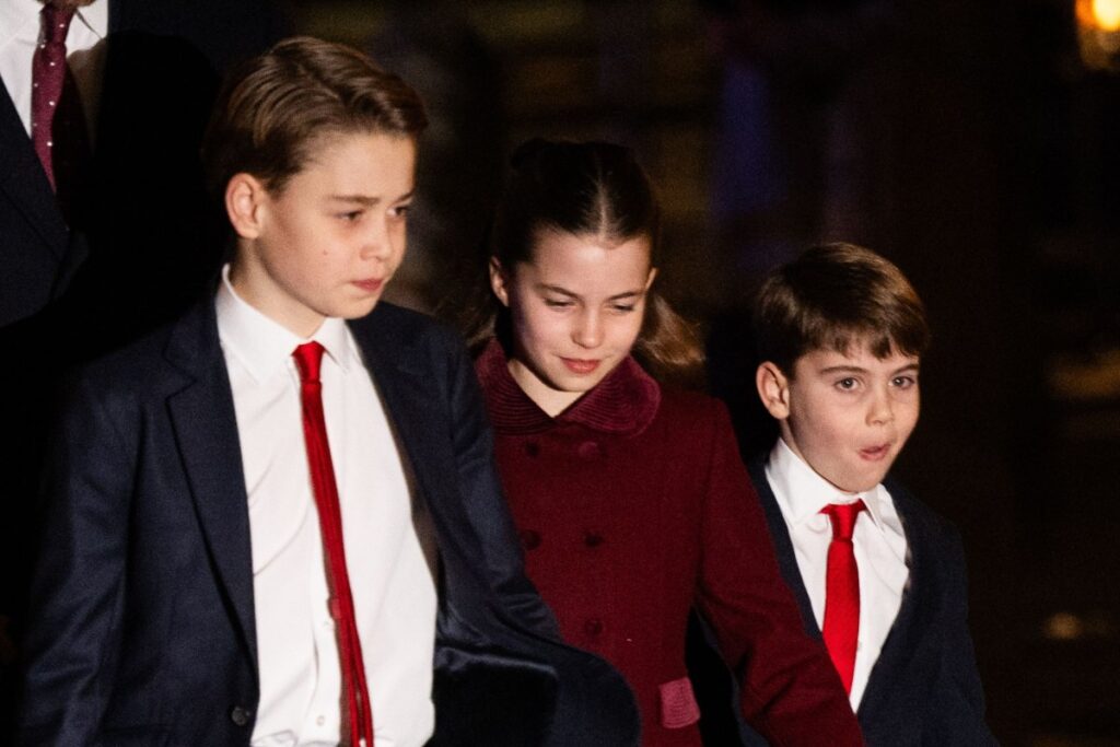 prince-george-‘protecting’-prince-louis-goes-viral