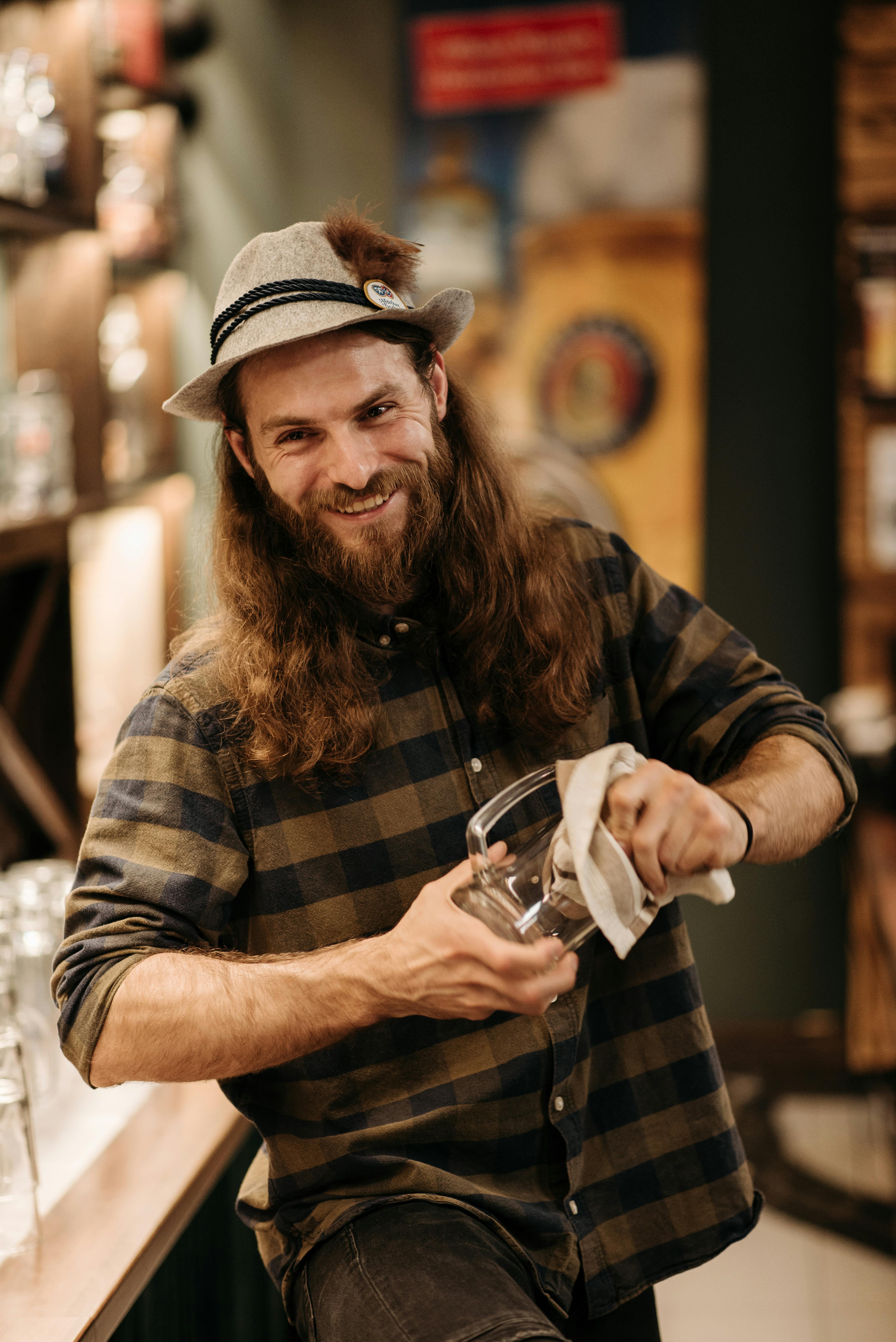 A bartender | Source: Pexels