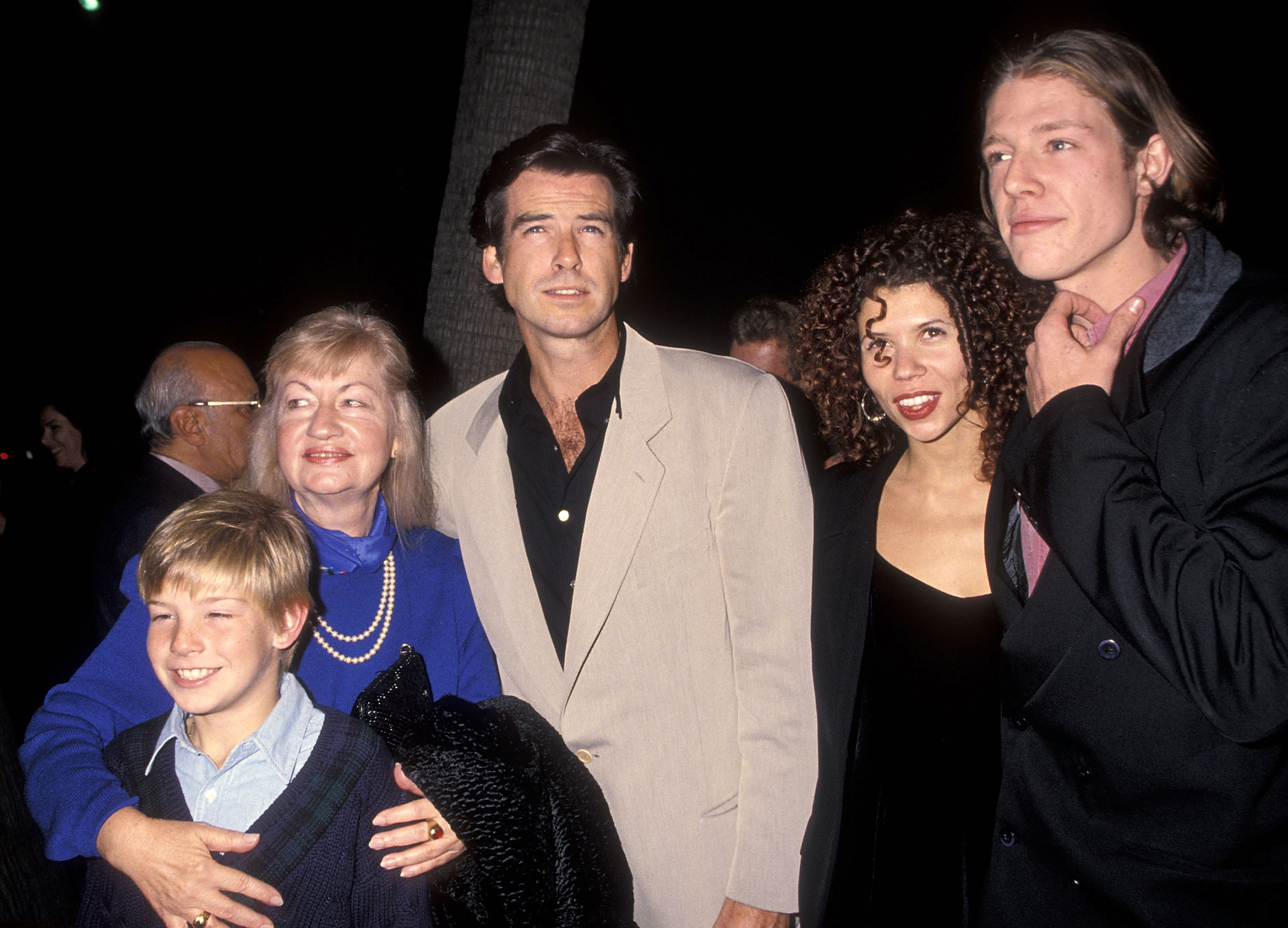 Pierce Brosnan, Christopher Brosnan, and Sean Brosnan at the "Mrs. Doubtfire" premiere on November 22, 1993, in Beverly Hills, California | Source: Getty Images