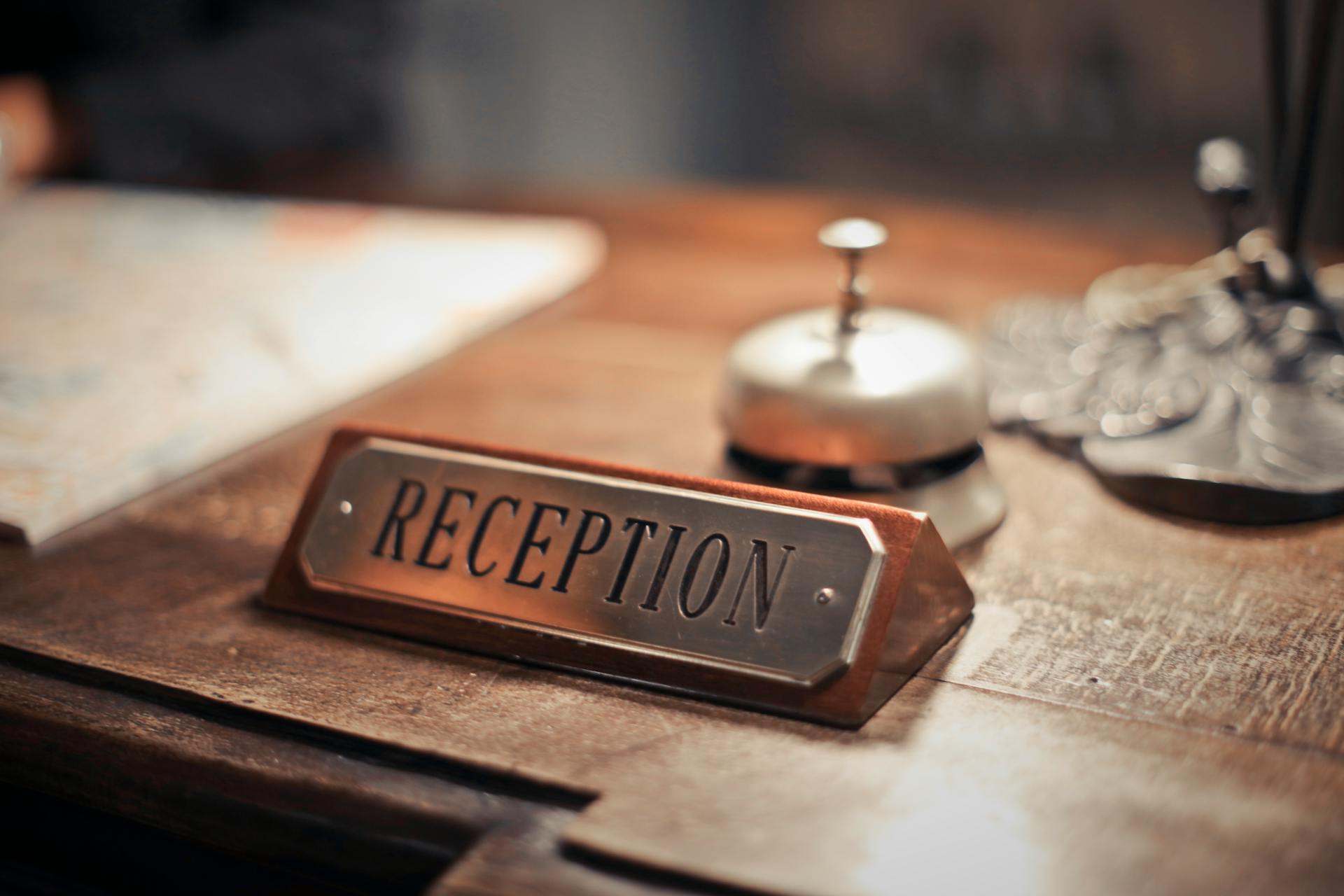 A reception sign | Source: Pexels