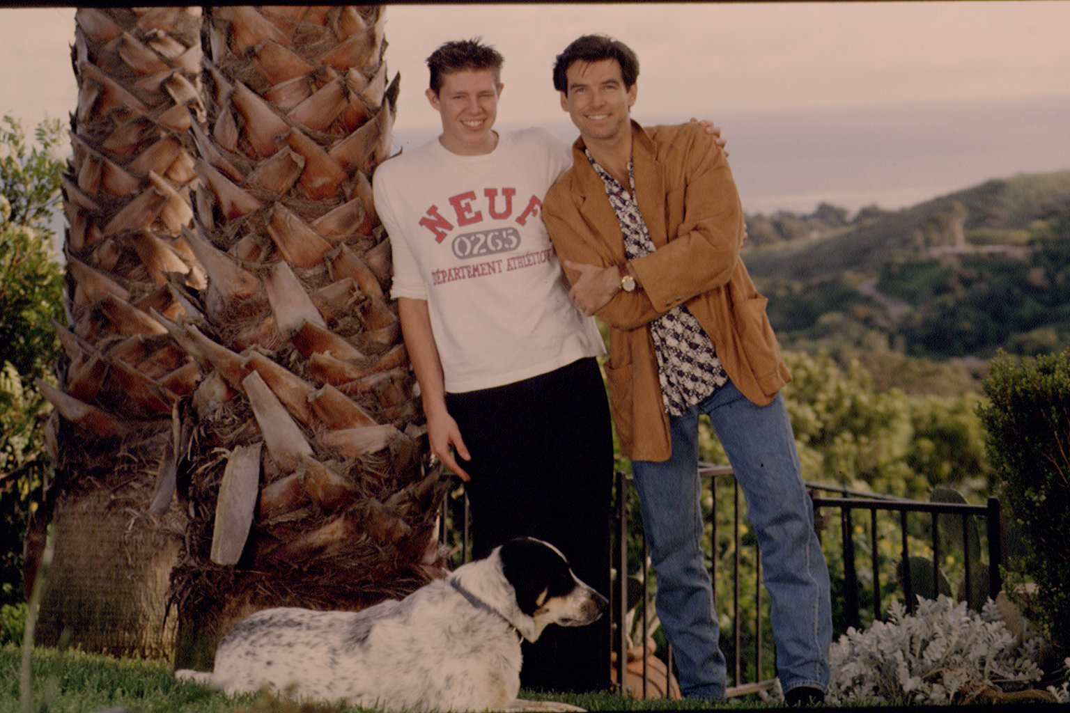 Pierce Brosnan and Christopher Brosnan in their hom, circa 1992 | Source: Getty Images