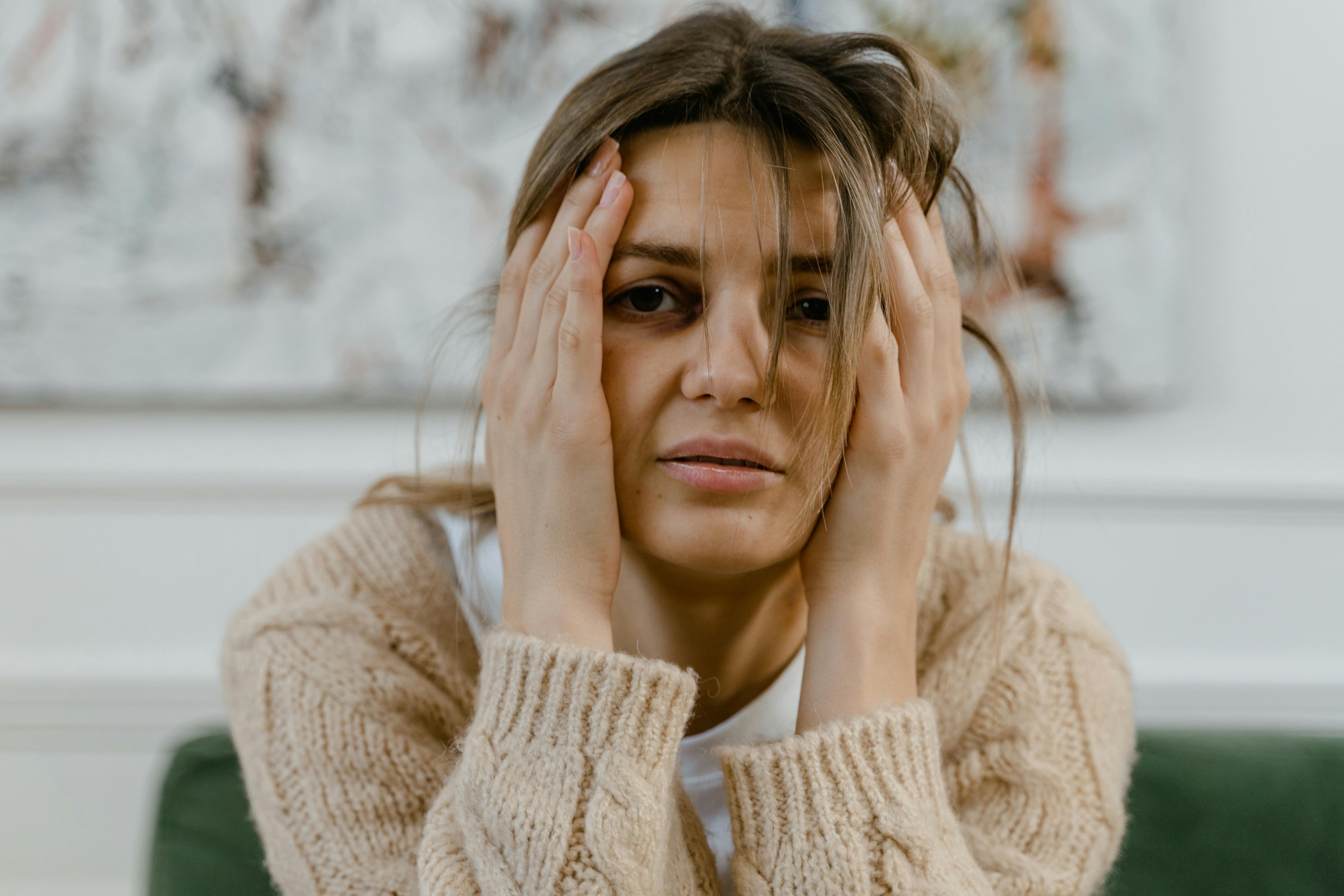 A worried woman | Source: Pexels