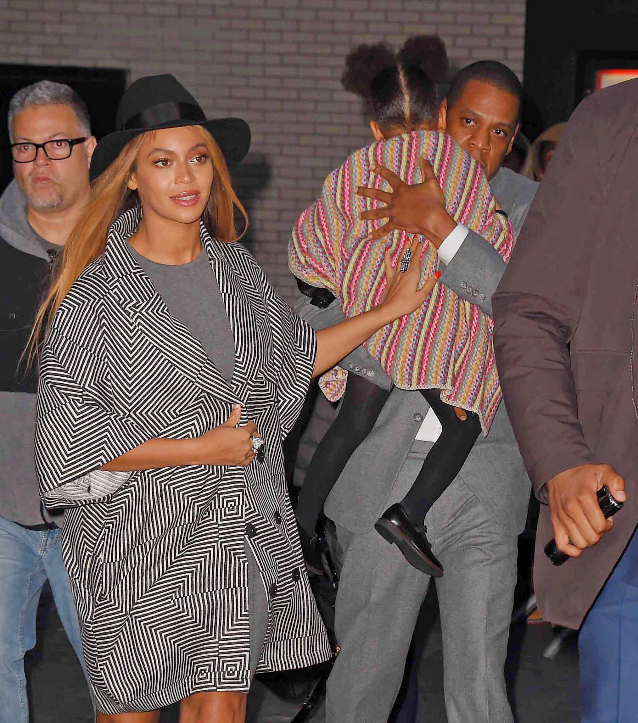 Beyonce Knowles, Jay-Z, and Blue Ivy Carter in New York City on December 7, 2014 | Source: Getty Images