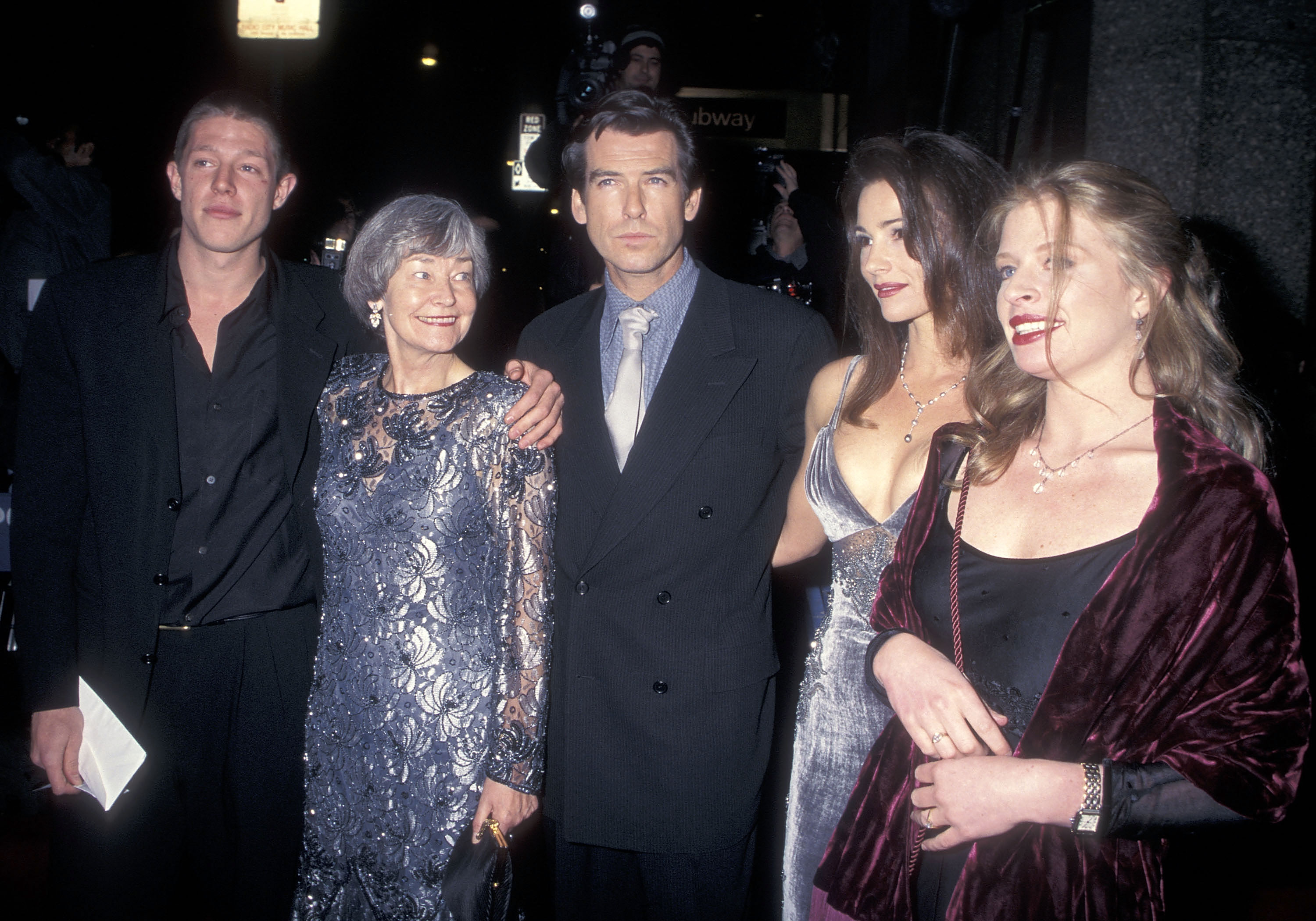 Christopher Brosnan, Pierce Brosnan's mother May Smith, Pierce Brosnan,  Keely Shaye Smith, and Charlotte Brosnan at the 