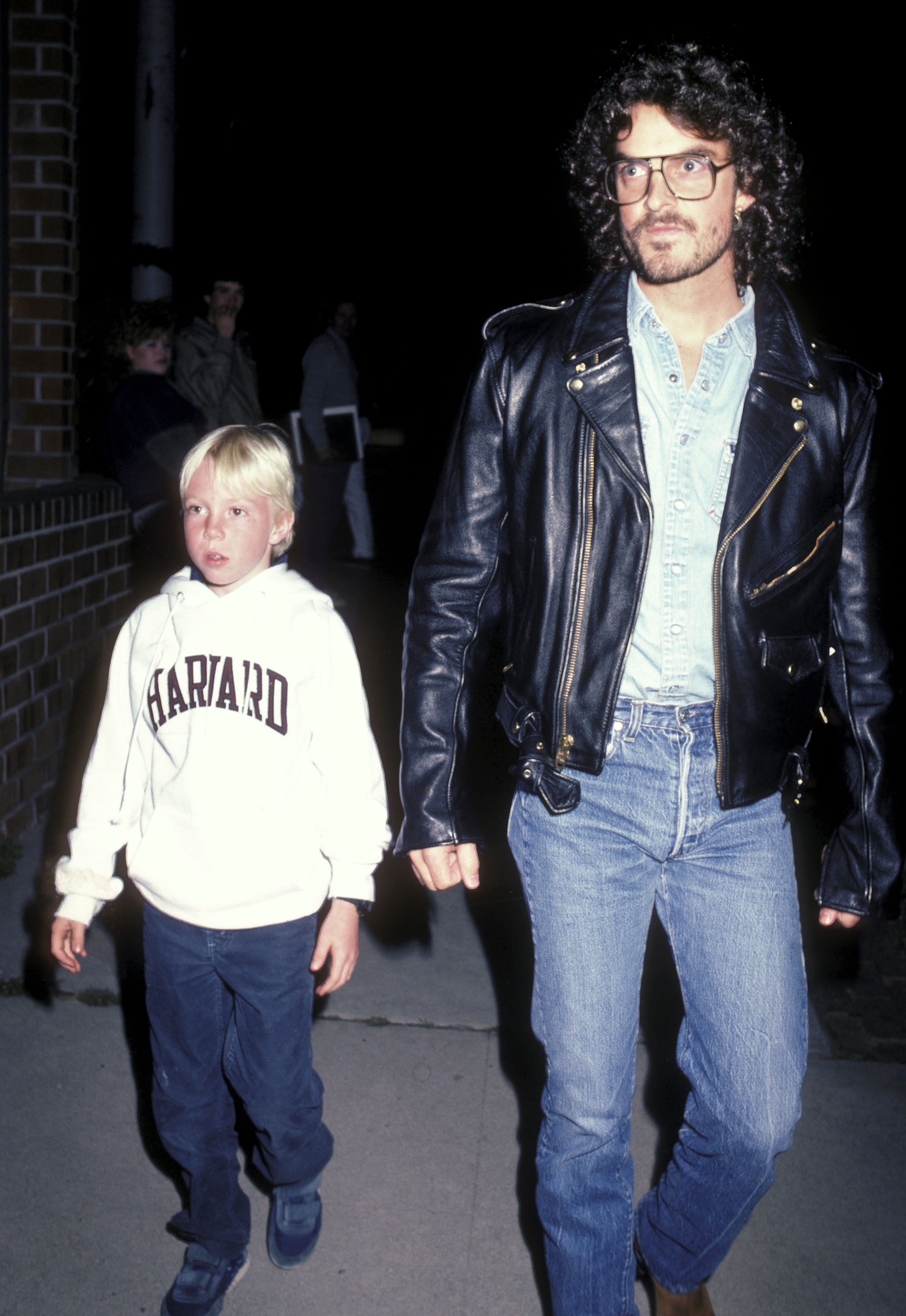 Elijah Blue Allman and Josh Donen attend the "Mask" West Hollywood premiere in California, on March 5, 1985 | Source: Getty Images