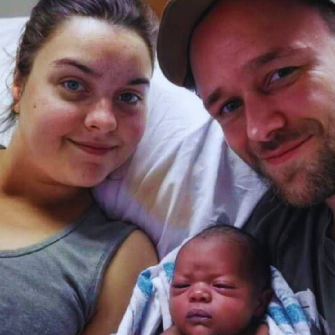 white-mom-going-viral-after-birth-of-black-baby,-but-husband-is-white