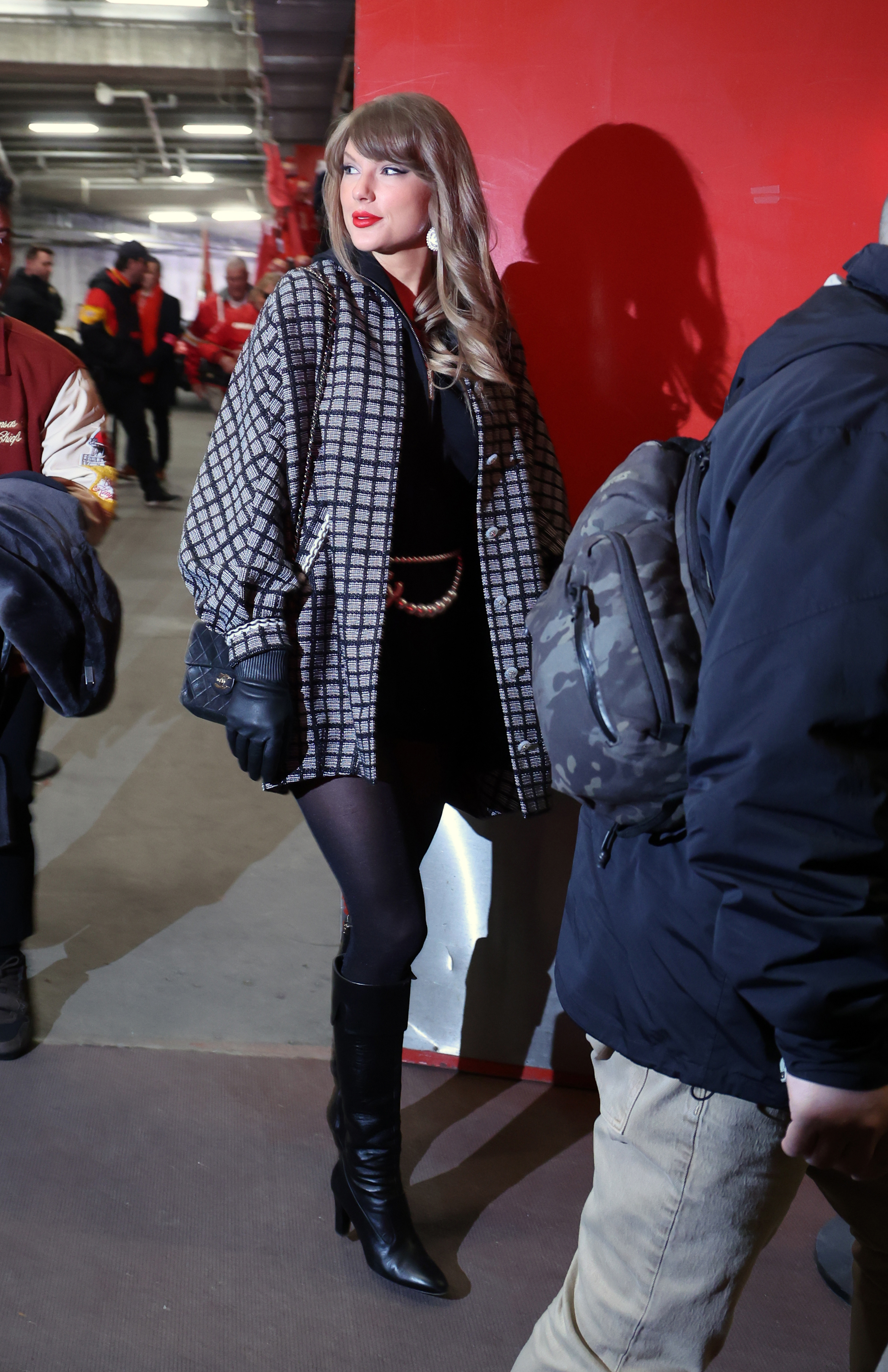 Taylor Swift seems happy as she arrives to watch the AFC Divisional Playoff game between the Houston Texans and Kansas City Chiefs on January 18, 2025, in Kansas City, Missouri | Source: Getty Images