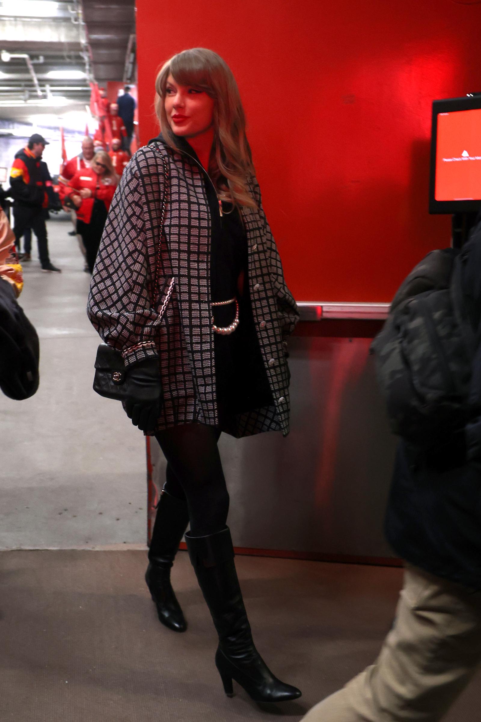 Taylor Swift is pictured arriving at the AFC Divisional Playoff game between the Houston Texans and Kansas City Chiefs on January 18, 2025, in Kansas City, Missouri | Source: Getty Images