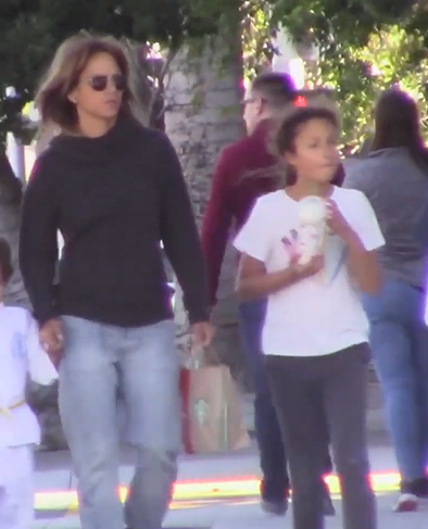 Halle Berry and her daughter, Nahla Ariela Aubry, as seen in a video dated December 3, 2018 | Source: YouTube/@x17online