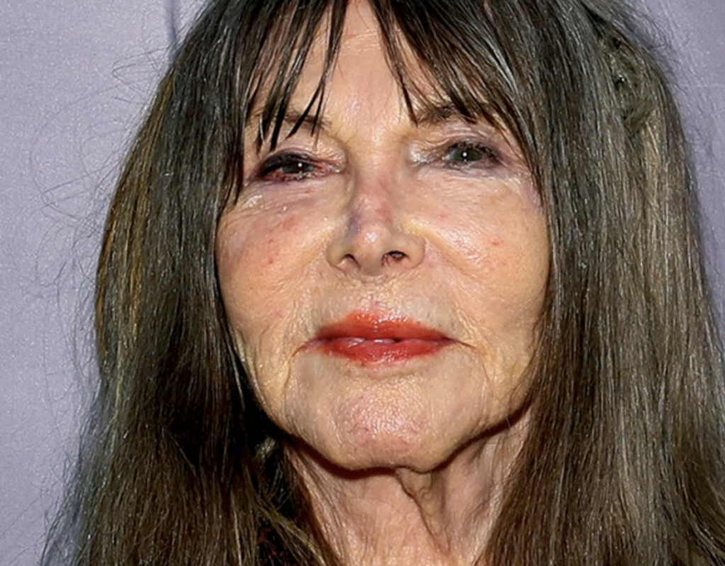 1950s-beauty-lee-grant-looks-very-different-today